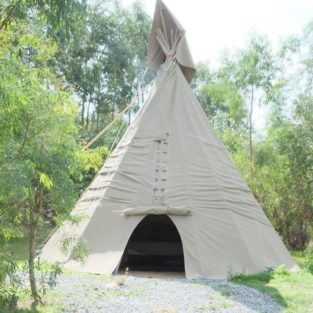 Gumtree Tipis Ξενοδοχείο Bickington Εξωτερικό φωτογραφία