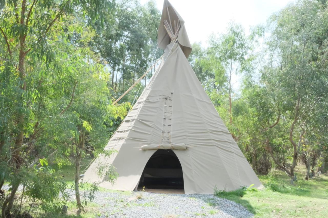 Gumtree Tipis Ξενοδοχείο Bickington Εξωτερικό φωτογραφία